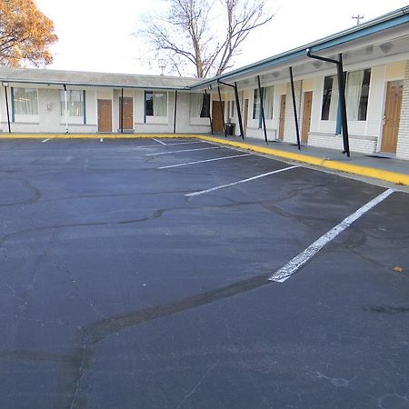 Fairfax Motel Roanoke Rapids Buitenkant foto