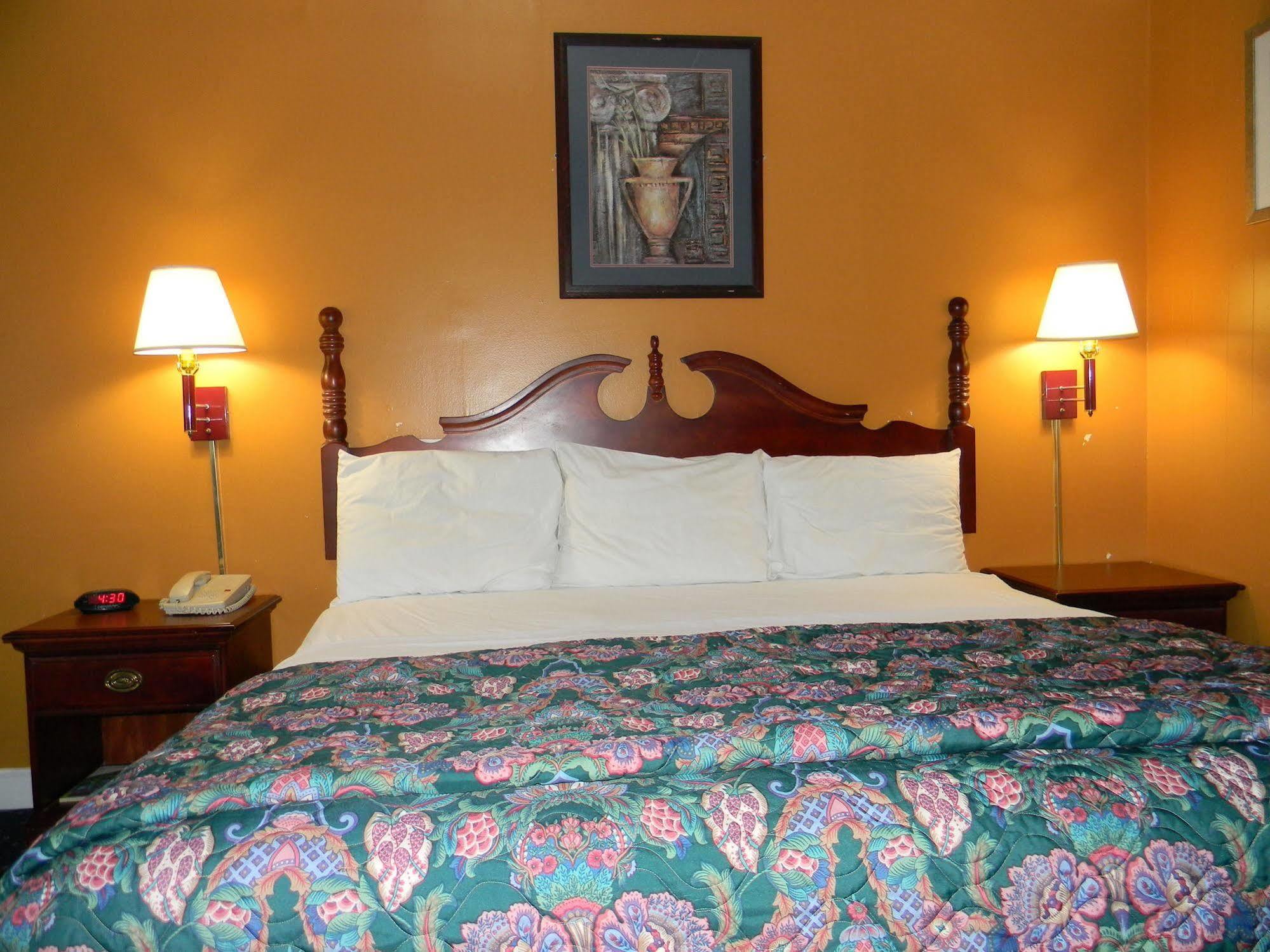 Fairfax Motel Roanoke Rapids Buitenkant foto