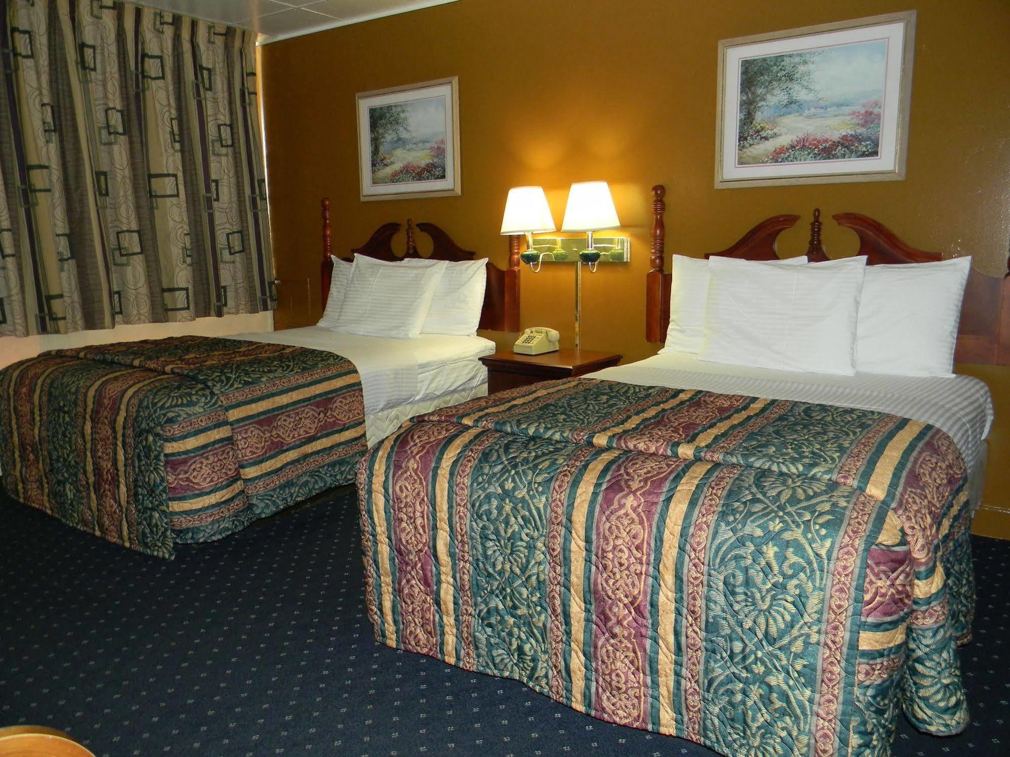 Fairfax Motel Roanoke Rapids Buitenkant foto