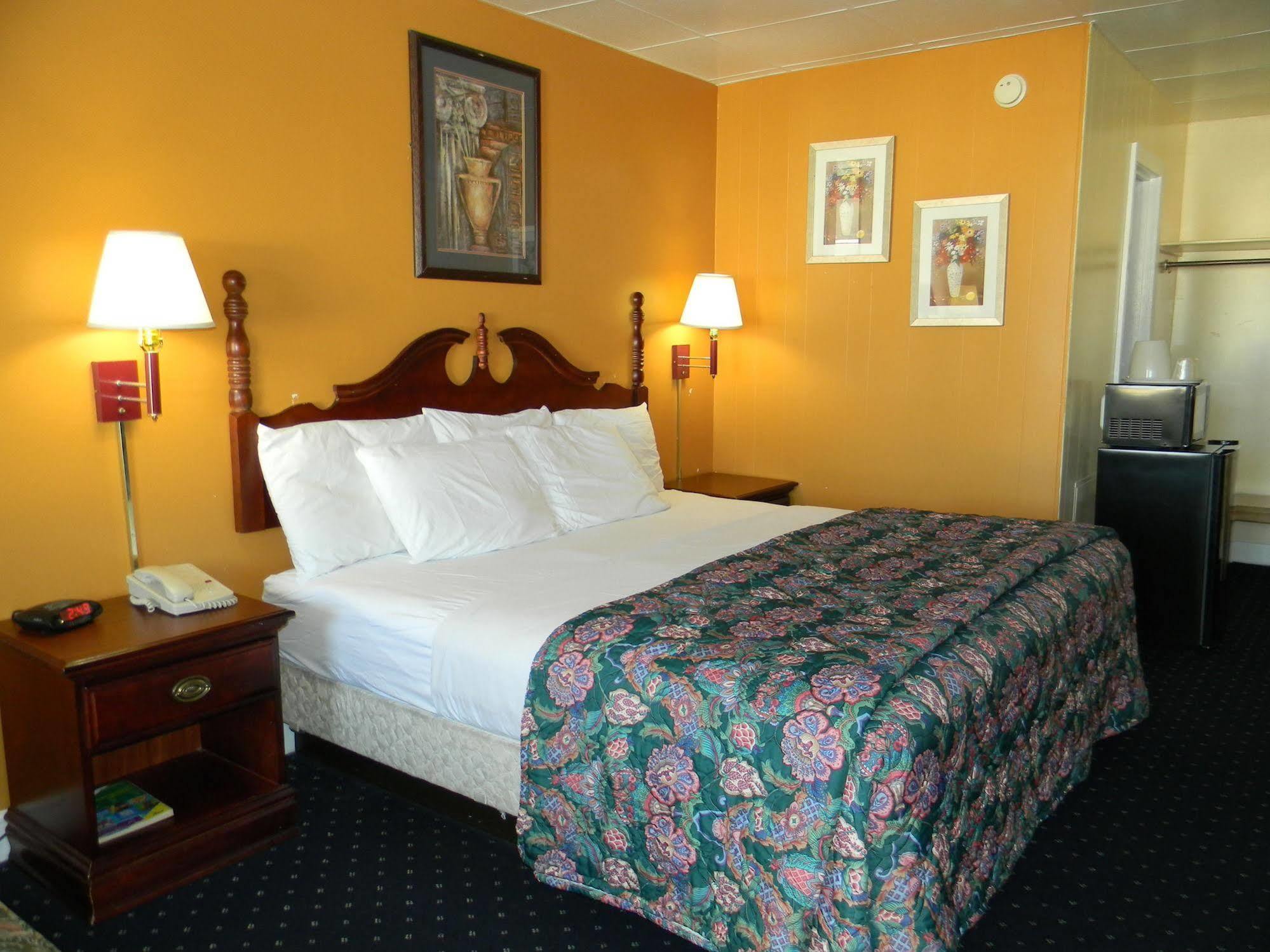 Fairfax Motel Roanoke Rapids Buitenkant foto