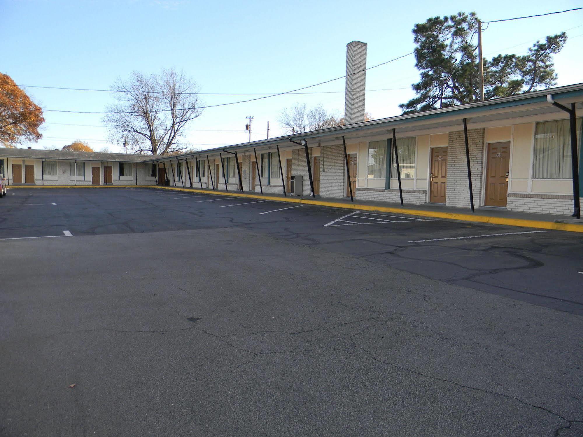 Fairfax Motel Roanoke Rapids Buitenkant foto